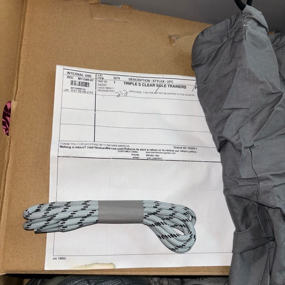 Selling my Balenciagas don’t wear them that much anymore need more room - Picture 3 of 6